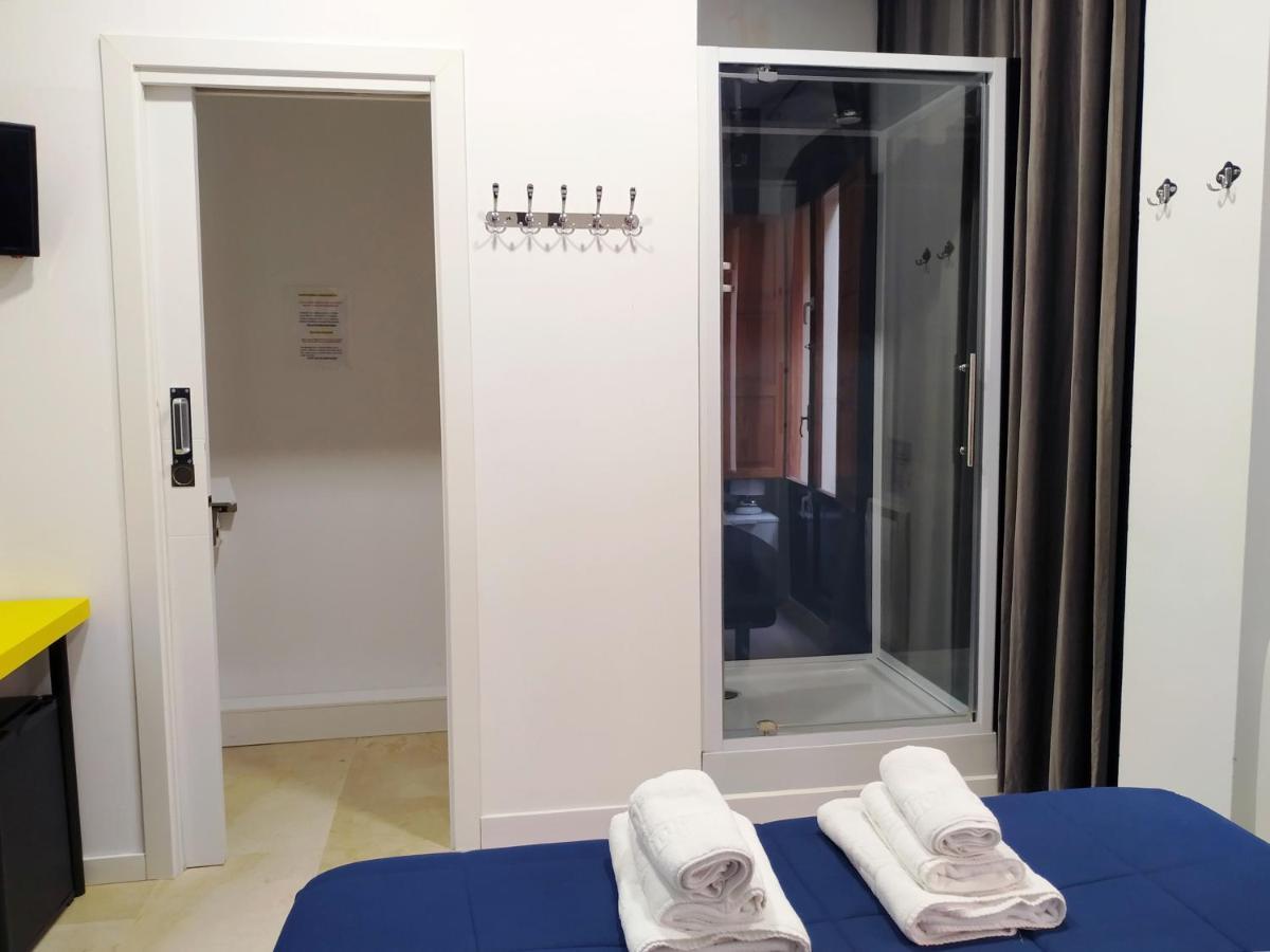 瓦伦西亚 Flats Friends Plaza De La Reina酒店 外观 照片
